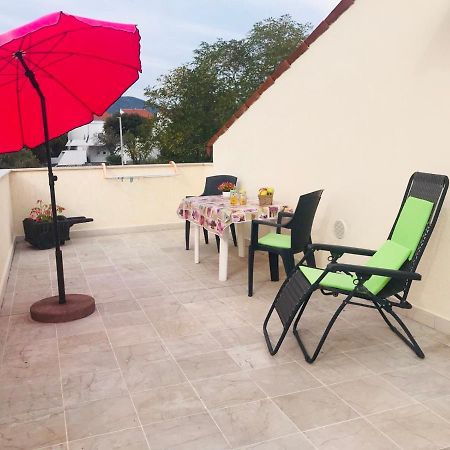 Apartmani Luiza 크레스 외부 사진