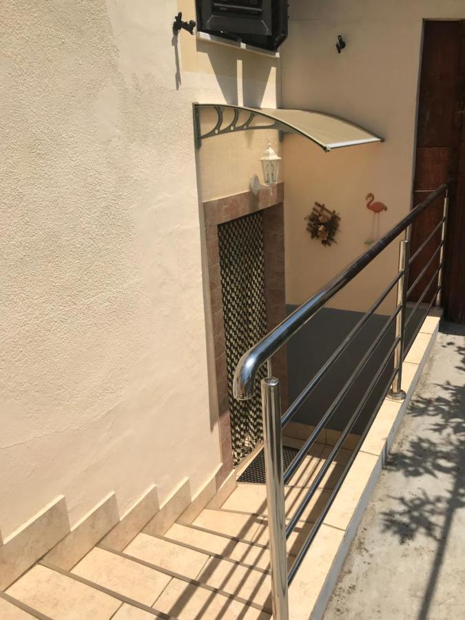 Apartmani Luiza 크레스 외부 사진